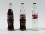 "Inserções em circuitos ideológicos: 1 - Projeto Coca-Cola", 1970 "Inserções em circuitos ideológicos: 1 - Projeto Coca-Cola", 1970