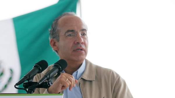 Felipe Calderón. Felipe Calderón.