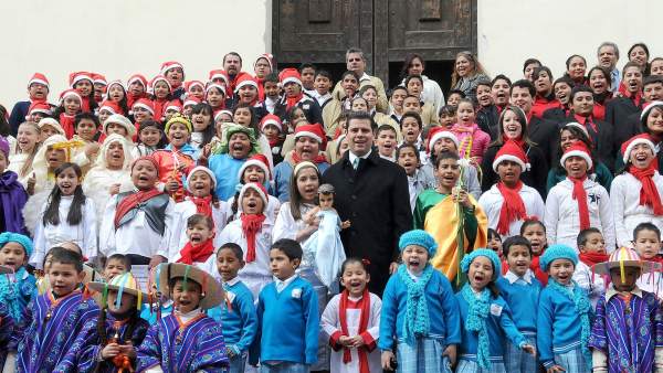 Alumnos de primaria Alumnos de primaria