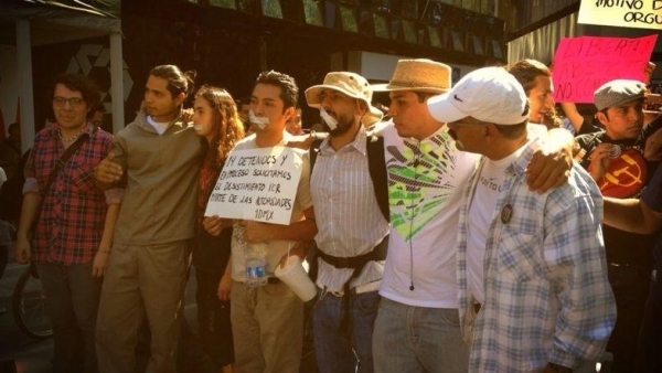 Marcha por los 14 detenidos. Marcha por los 14 detenidos.