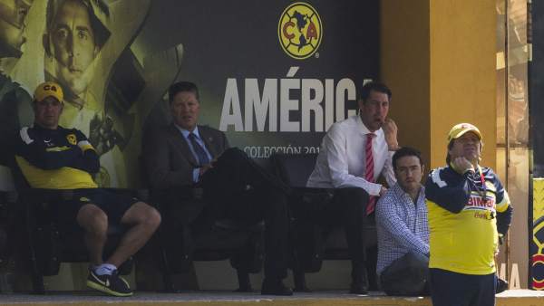 América América