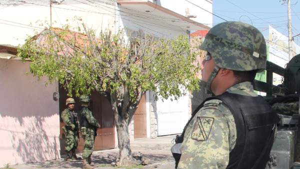 Militares durante un operativo Militares durante un operativo