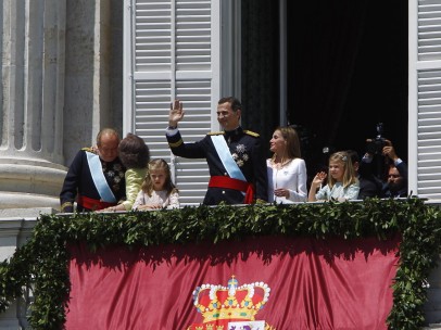 Expectación en el Palacio Real