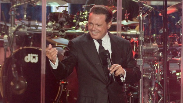 Luis Miguel ofrece el primero de tres conciertos en Monterrey Luis Miguel ofrece el primero de tres conciertos en Monterrey