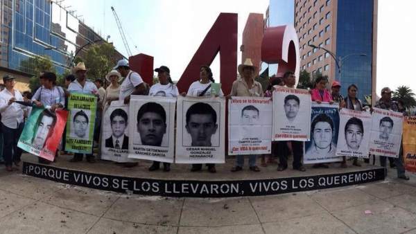 Antimonumento a los normalistas Antimonumento a los normalistas