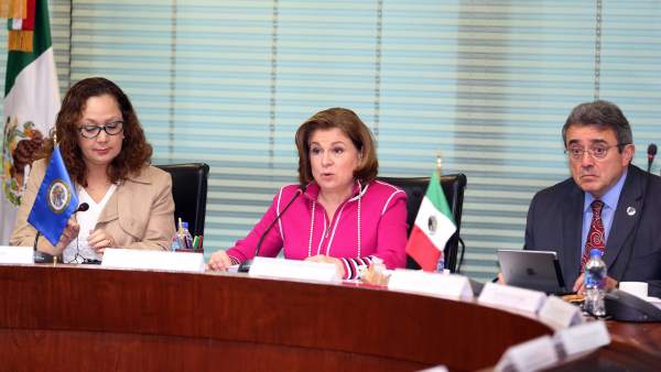 Arely Gomez se reúne con miembros de la CIDH Arely Gomez se reúne con miembros de la CIDH